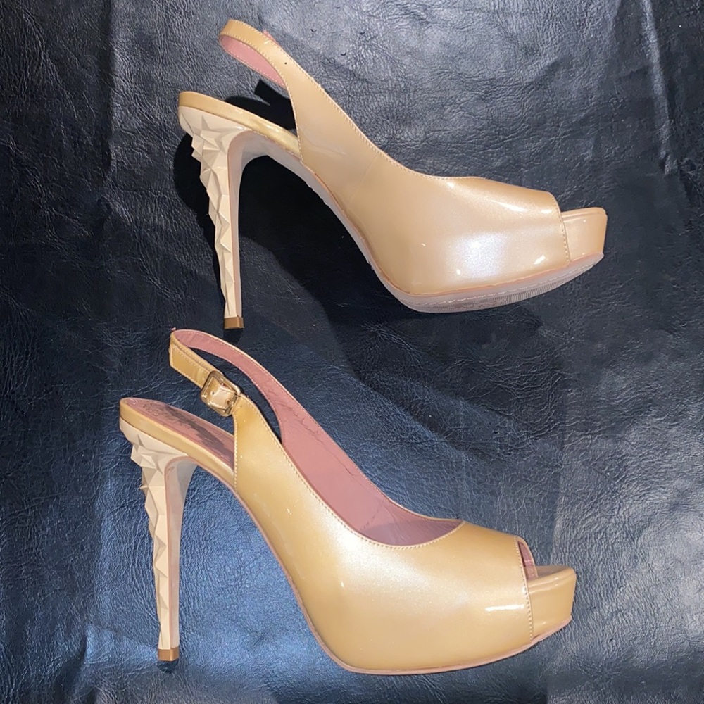 Vince Camuto Heels